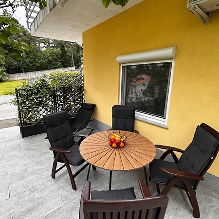 Zgornje Skofije Riad Apartments מראה חיצוני תמונה