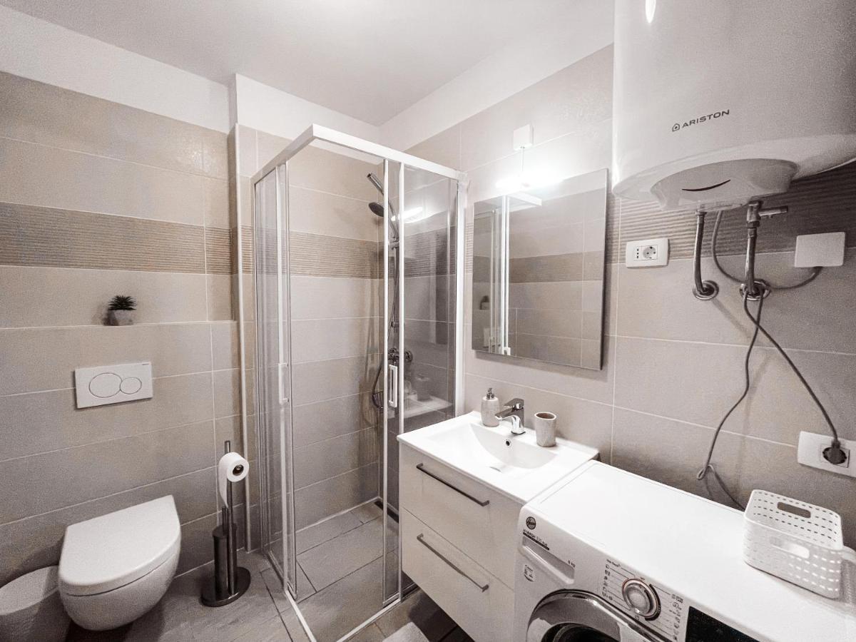 Zgornje Skofije Riad Apartments מראה חיצוני תמונה